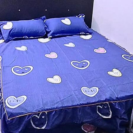 Homestay Budget Ampang For Malay Zewnętrze zdjęcie